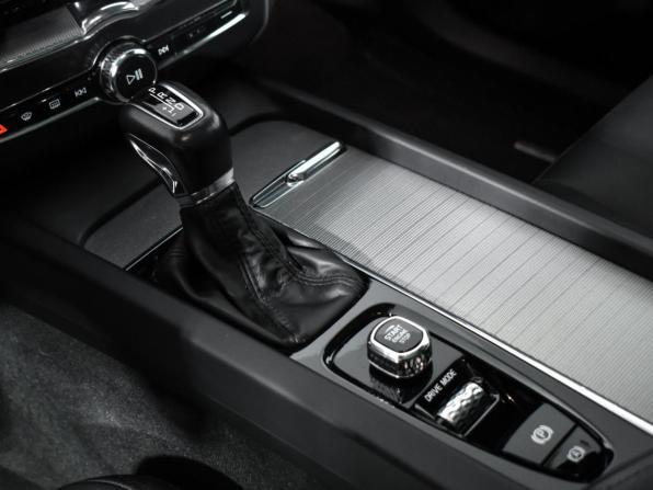 Volvo XC60 II с пробегом 2019 года, цена 4 300 000 рублей, 82000 км, внедорожник, Автокод Объявления
