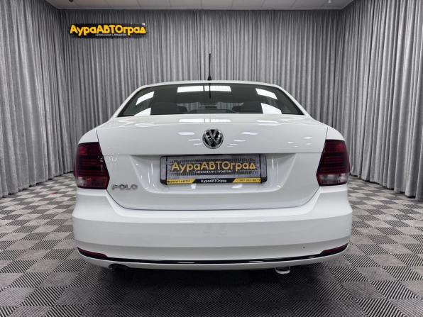 Volkswagen Polo V Рестайлинг с пробегом 2016 года, цена 1 049 000 рублей, 92211 км, седан, Автокод Объявления