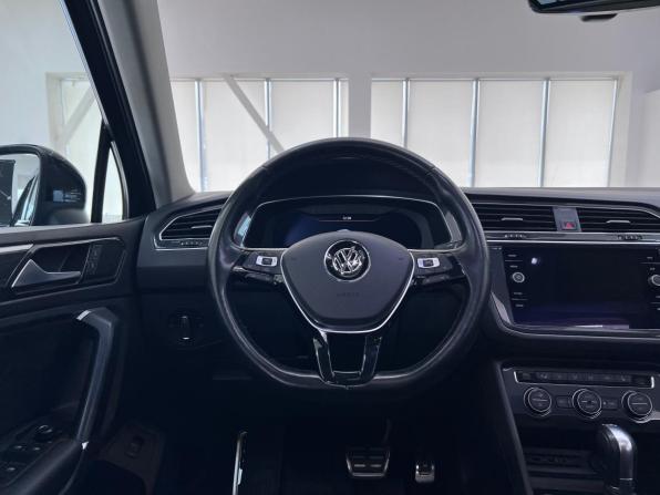 Volkswagen Tiguan II с пробегом 2018 года, цена 3 199 000 рублей, 97790 км, внедорожник, Автокод Объявления