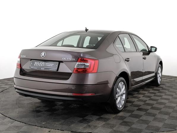 Skoda Octavia III (A7) Рестайлинг с пробегом 2018 года, цена 1 850 000 рублей, 55600 км, лифтбек, Автокод Объявления
