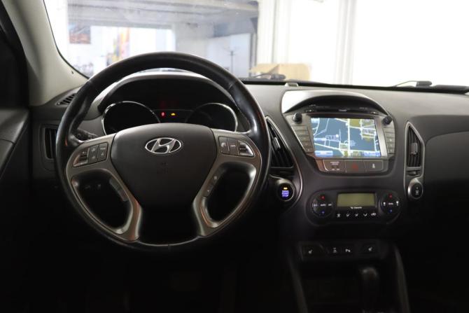 Hyundai ix35 I Рестайлинг с пробегом 2013 года, цена 1 379 990 рублей, 136002 км, внедорожник, Автокод Объявления