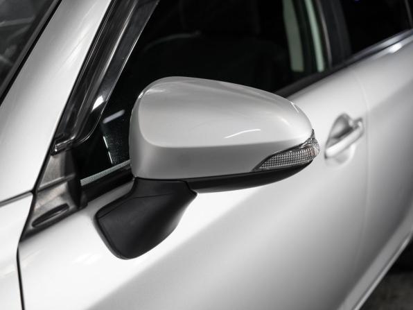 Toyota Corolla XI (E160 E170 E180) с пробегом 2015 года, цена 1 300 000 рублей, 59769 км, универсал, Автокод Объявления