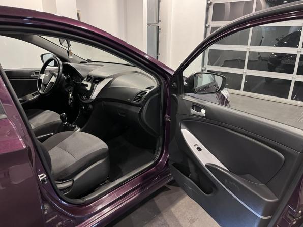 Hyundai Solaris I с пробегом 2011 года, цена 640 000 рублей, 240596 км, седан, Автокод Объявления