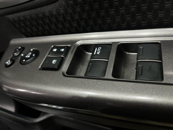Honda Stepwgn V Рестайлинг с пробегом 2018 года, цена 2 100 000 рублей, 130000 км, минивэн, Автокод Объявления