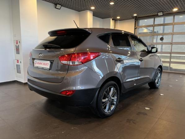 Hyundai ix35 I Рестайлинг с пробегом 2015 года, цена 1 400 000 рублей, 133147 км, внедорожник, Автокод Объявления