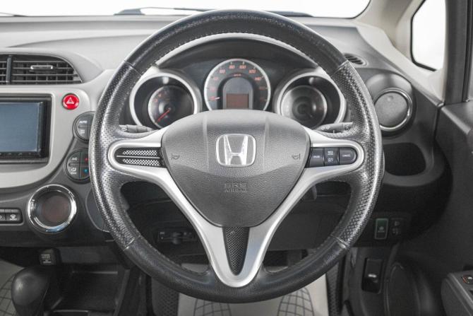 Honda Fit II с пробегом 2012 года, цена 1 039 000 рублей, 150000 км, хэтчбек, Автокод Объявления