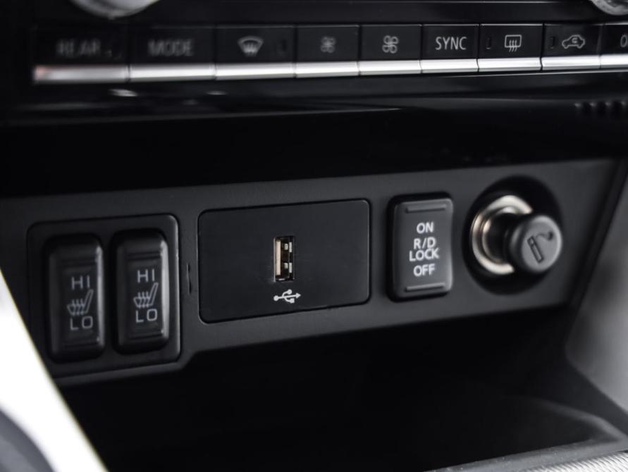 Mitsubishi Pajero Sport III Рестайлинг Санкт-Петербург  - изображение 19