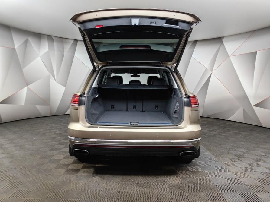 Volkswagen Touareg III Москва  - изображение 12