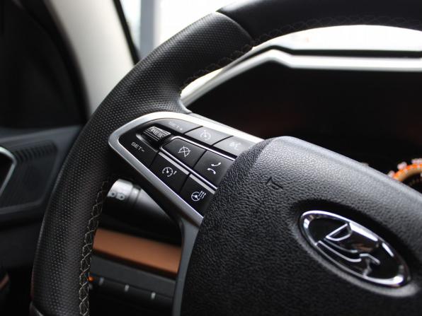 Lada (ВАЗ) Vesta I Рестайлинг (NG) с пробегом 2024 года, цена 1 379 000 рублей, 56796 км, универсал, Автокод Объявления