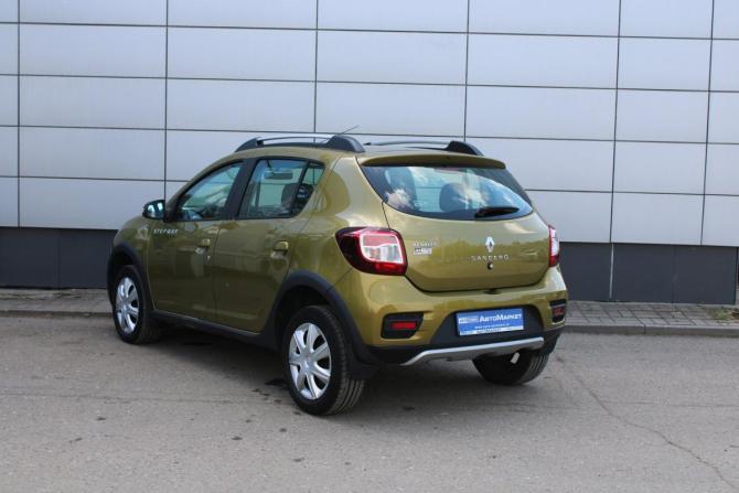 Renault Sandero II с пробегом 2015 года, цена 1 059 000 рублей, 76065 км, хэтчбек, Автокод Объявления