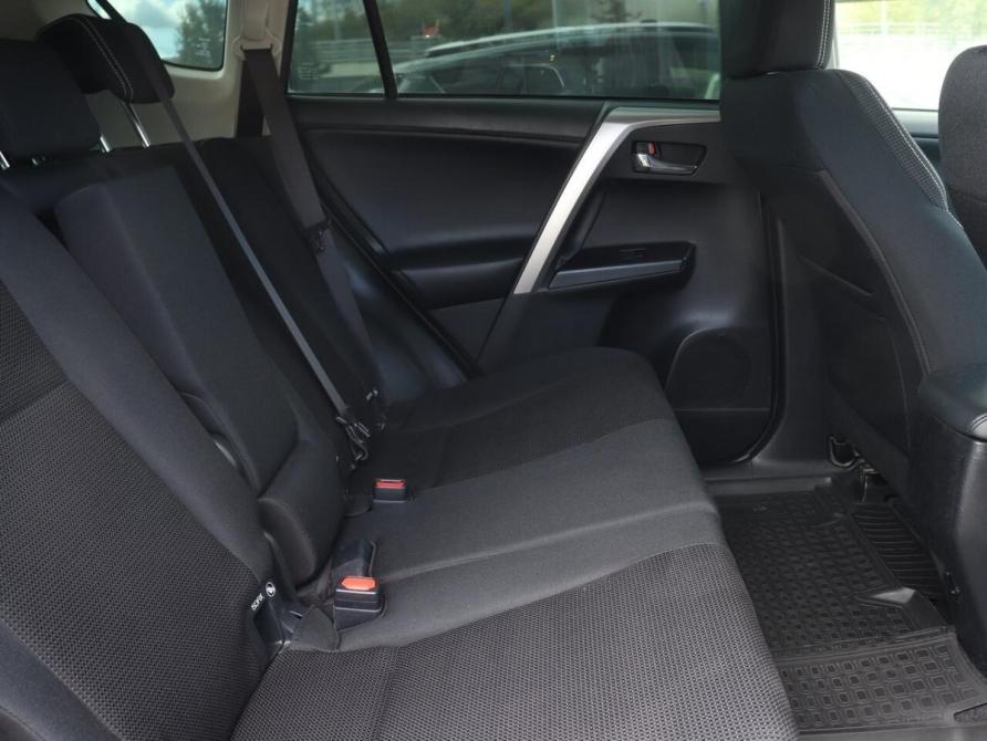 Toyota RAV4 IV (XA40) Рестайлинг Казань  - изображение 8