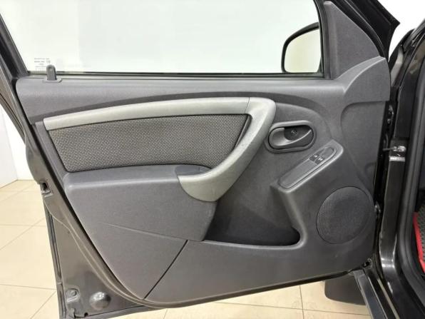 Renault Duster I Рестайлинг с пробегом 2018 года, цена 900 000 рублей, 166026 км, внедорожник, Автокод Объявления