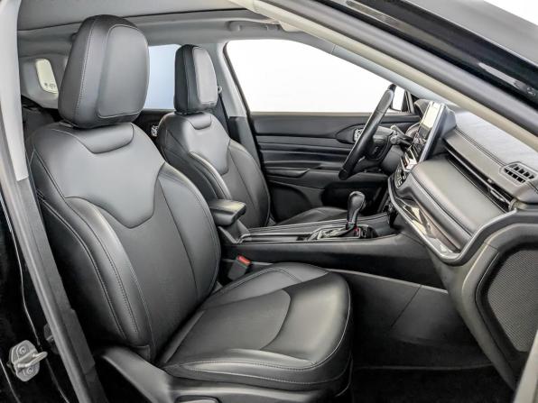 Jeep Compass II Рестайлинг с пробегом 2021 года, цена 2 320 000 рублей, 63310 км, внедорожник, Автокод Объявления