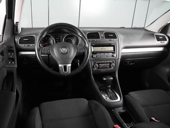Volkswagen Golf VI с пробегом 2010 года, цена 829 000 рублей, 269992 км, хэтчбек, Автокод Объявления