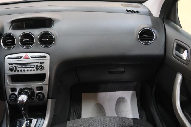 Peugeot 308 I с пробегом 2010 года, цена 549 000 рублей, 126030 км, хэтчбек, Автокод Объявления