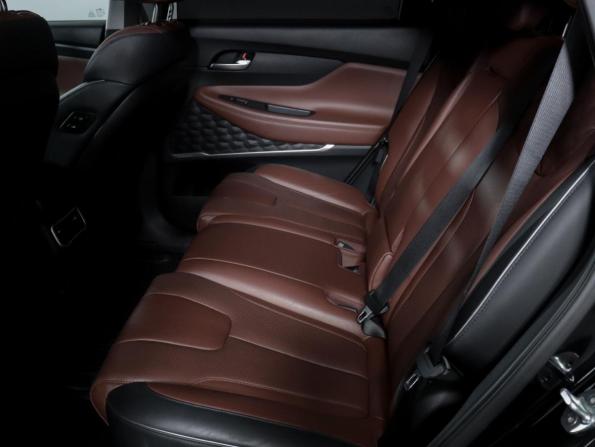 Hyundai Santa Fe IV Рестайлинг с пробегом 2022 года, цена 4 175 000 рублей, 58450 км, внедорожник, Автокод Объявления
