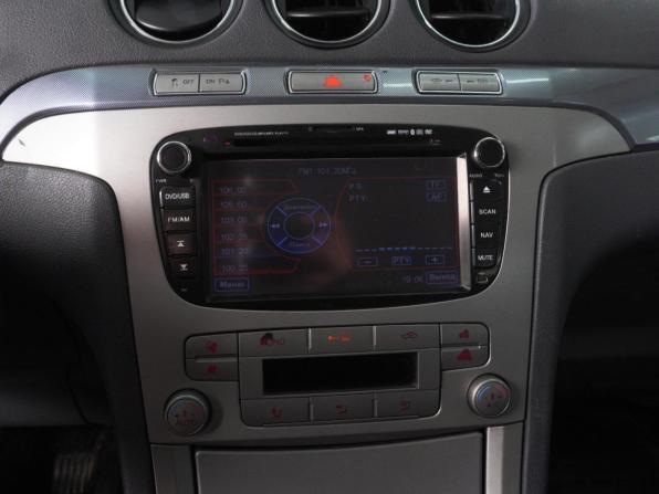 Ford S-MAX I с пробегом 2007 года, цена 629 000 рублей, 302505 км, минивэн, Автокод Объявления