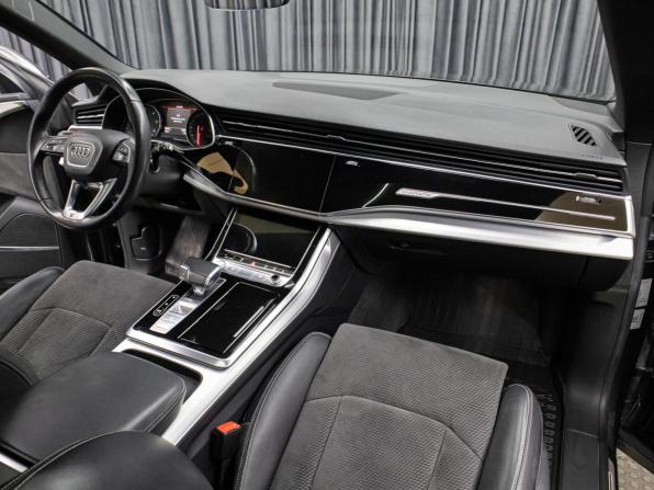 Audi Q8 I (4M) с пробегом 2019 года, цена 5 898 000 рублей, 68616 км, внедорожник, Автокод Объявления