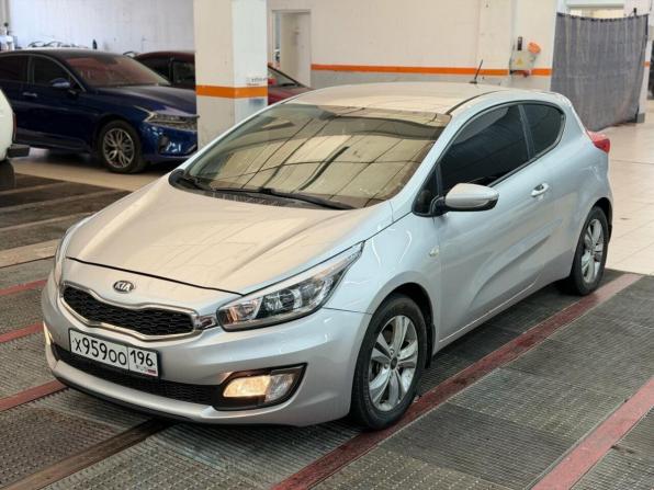 Kia Ceed II с пробегом 2013 года, цена 1 127 000 рублей, 126029 км, хэтчбек, Автокод Объявления