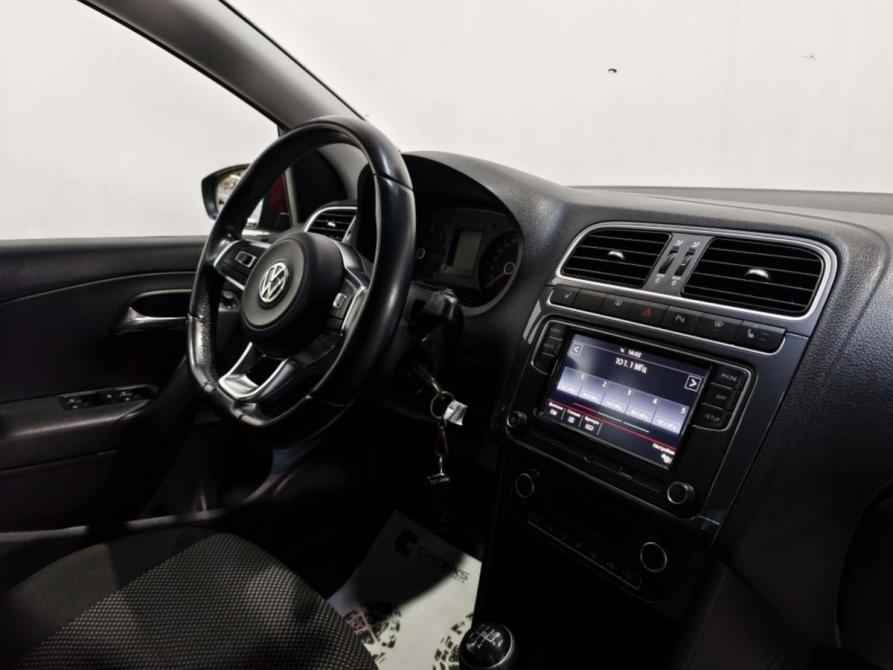Volkswagen Polo V Рестайлинг Курск  - изображение 5
