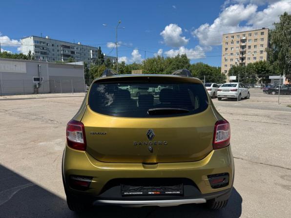 Renault Sandero II с пробегом 2017 года, цена 989 900 рублей, 131820 км, хэтчбек, Автокод Объявления