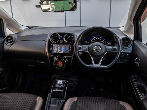 Nissan Note II Рестайлинг с пробегом 2017 года, цена 1 295 000 рублей, 98530 км, хэтчбек, Автокод Объявления
