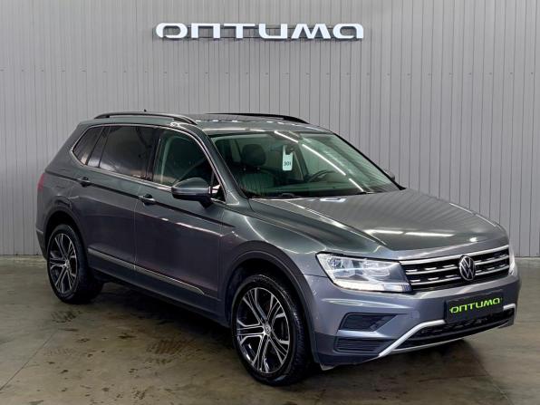 Volkswagen Tiguan II с пробегом 2018 года, цена 2 097 000 рублей, 138000 км, внедорожник, Автокод Объявления