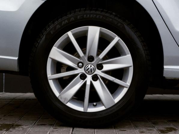 Volkswagen Polo V Рестайлинг с пробегом 2016 года, цена 1 269 000 рублей, 47191 км, седан, Автокод Объявления