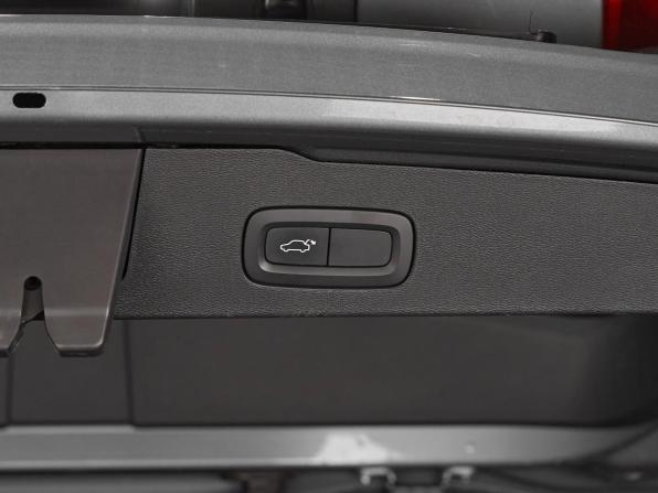 Volvo V60 II с пробегом 2020 года, цена 2 549 000 рублей, 213400 км, универсал, Автокод Объявления
