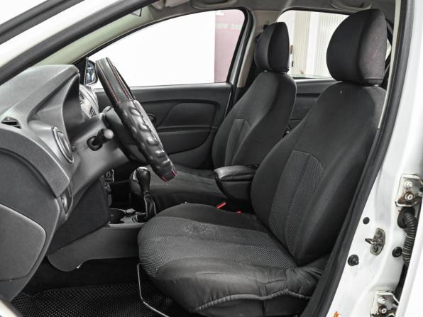 Renault Logan II с пробегом 2016 года, цена 784 000 рублей, 190131 км, седан, Автокод Объявления