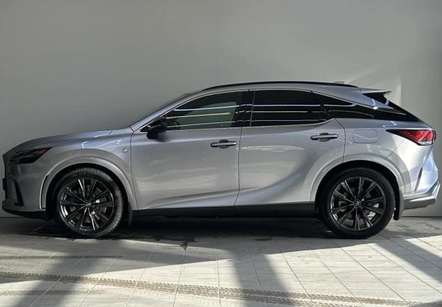 Lexus RX V с пробегом 2022 года, цена 8 288 000 рублей, 27884 км, внедорожник, Автокод Объявления