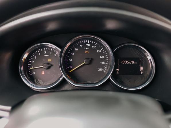 Renault Sandero II Рестайлинг с пробегом 2020 года, цена 710 000 рублей, 190530 км, хэтчбек, Автокод Объявления