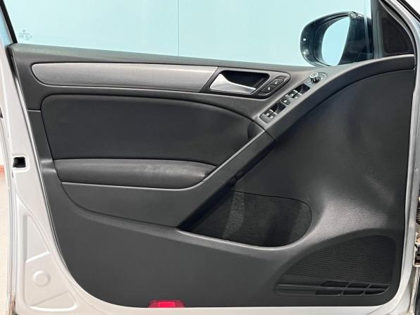 Volkswagen Golf VI с пробегом 2012 года, цена 899 000 рублей, 237015 км, хэтчбек, Автокод Объявления