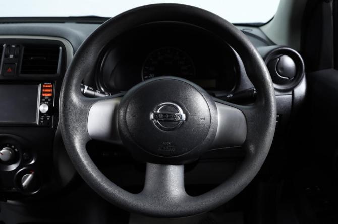 Nissan March IV (K13) Рестайлинг с пробегом 2015 года, цена 629 000 рублей, 137545 км, хэтчбек, Автокод Объявления