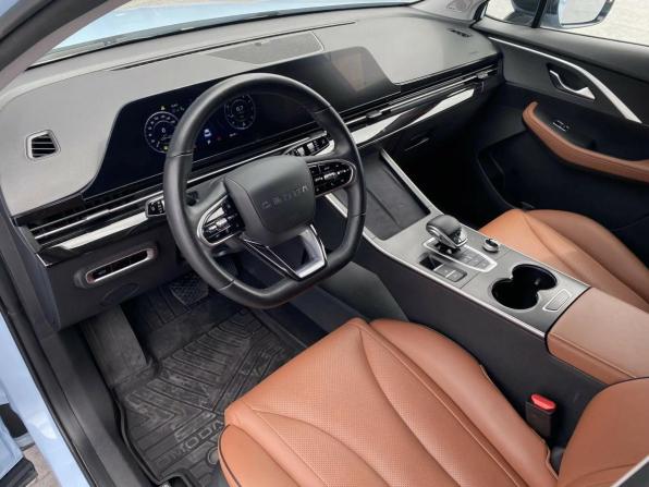 Omoda C5 I с пробегом 2023 года, цена 1 659 000 рублей, 46117 км, внедорожник, Автокод Объявления