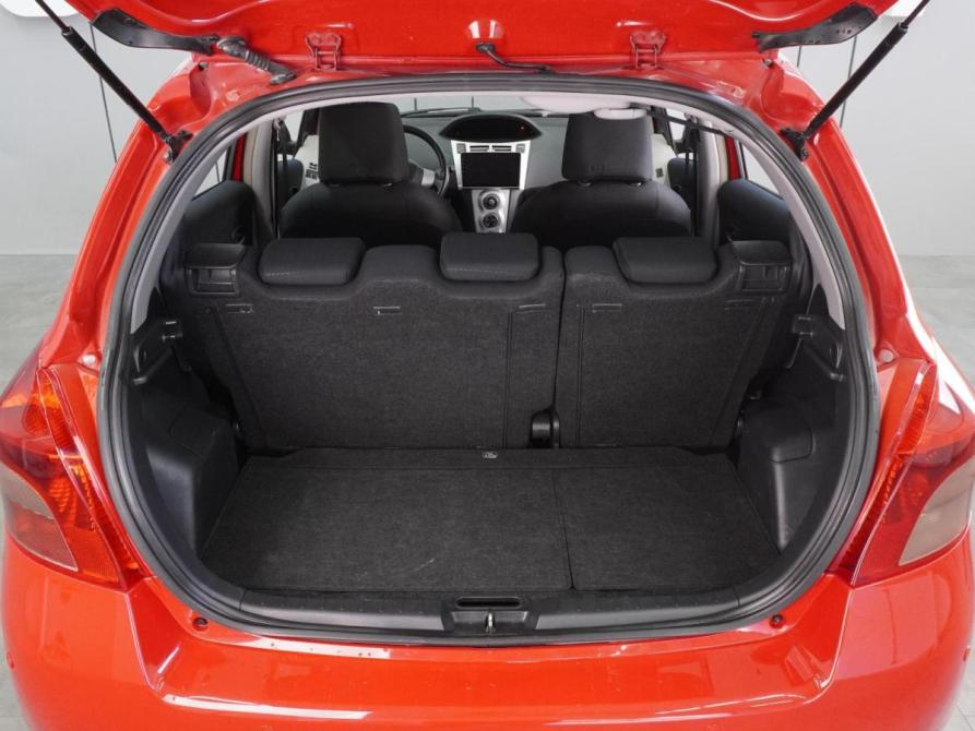 Toyota Yaris II Воронеж  - изображение 17