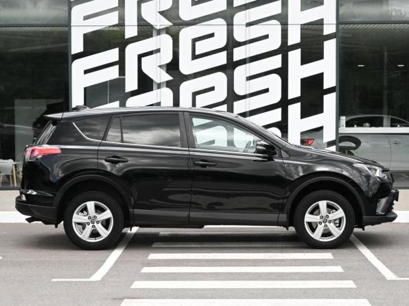 Toyota RAV4 IV (XA40) Рестайлинг с пробегом 2017 года, цена 2 149 000 рублей, 118061 км, внедорожник, Автокод Объявления
