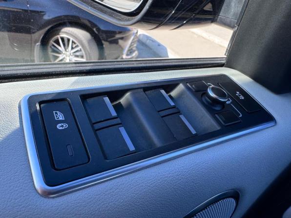 Land Rover Range Rover IV с пробегом 2015 года, цена 4 000 000 рублей, 157000 км, внедорожник, Автокод Объявления