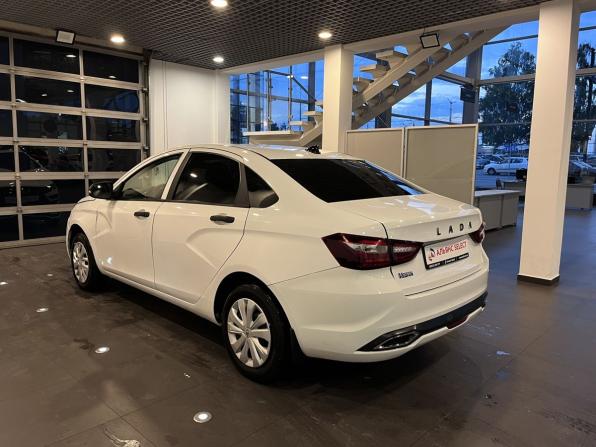 Lada (ВАЗ) Vesta I Рестайлинг (NG) с пробегом 2023 года, цена 999 000 рублей, 45997 км, седан, Автокод Объявления