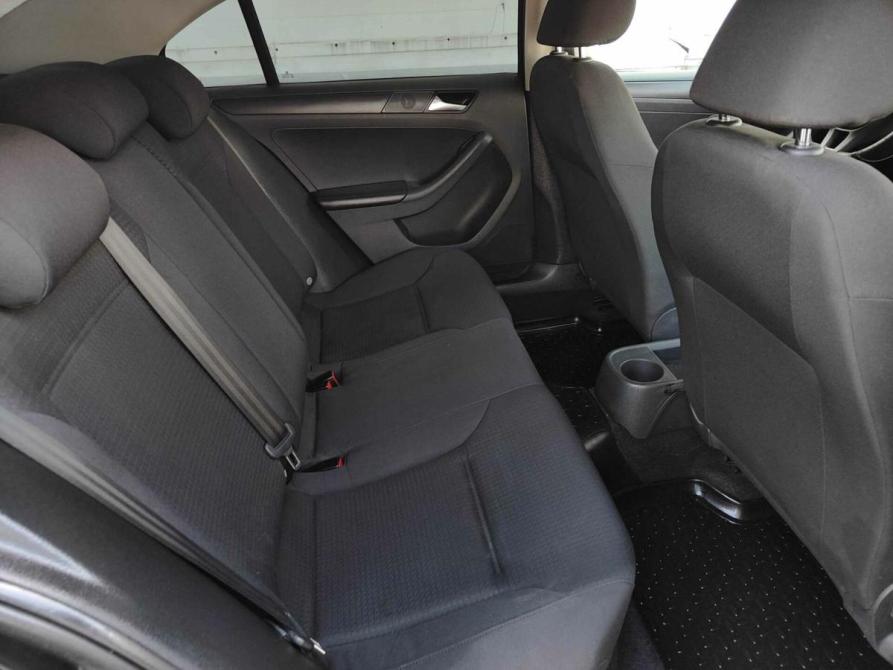 Volkswagen Jetta VI Рестайлинг Санкт-Петербург  - изображение 13