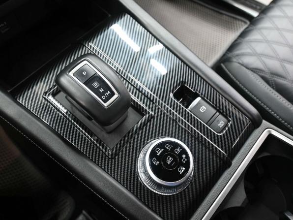 Mitsubishi Outlander IV с пробегом 2022 года, цена 4 249 900 рублей, 45125 км, внедорожник, Автокод Объявления