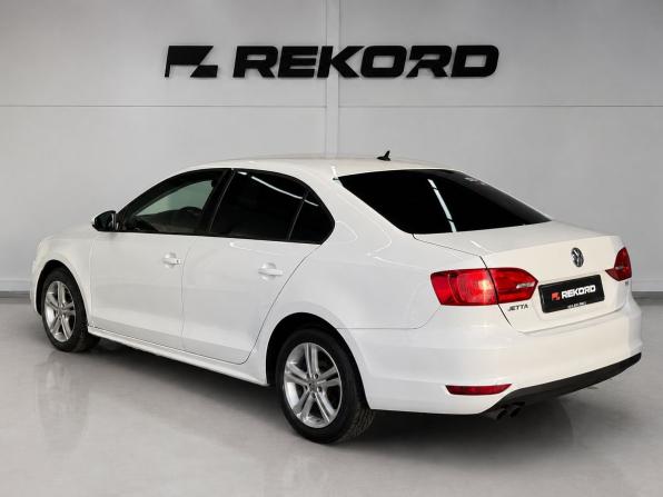 Volkswagen Jetta VI с пробегом 2013 года, цена 719 000 рублей, 175223 км, седан, Автокод Объявления
