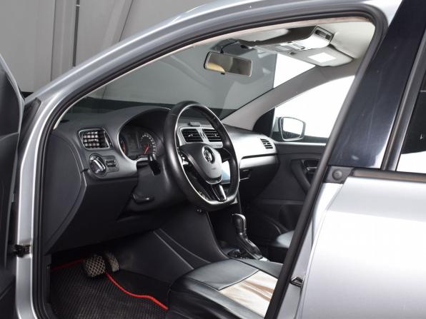 Volkswagen Polo V Рестайлинг с пробегом 2016 года, цена 1 049 995 рублей, 149983 км, седан, Автокод Объявления