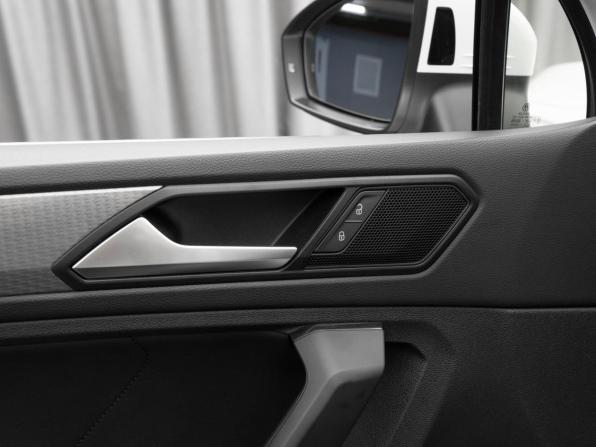 Volkswagen Tiguan II Рестайлинг с пробегом 2021 года, цена 3 500 000 рублей, 66433 км, внедорожник, Автокод Объявления