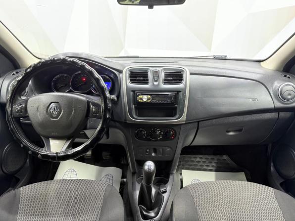 Renault Sandero II с пробегом 2017 года, цена 850 000 рублей, 170466 км, хэтчбек, Автокод Объявления