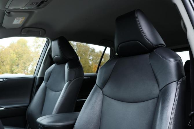 Toyota RAV4 V (XA50) с пробегом 2021 года, цена 3 130 000 рублей, 94607 км, внедорожник, Автокод Объявления