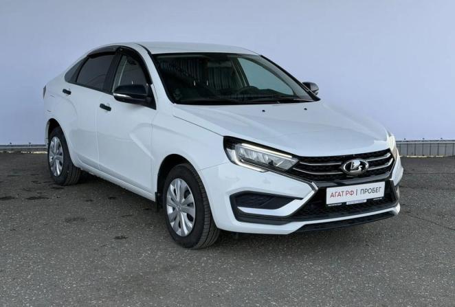 Lada (ВАЗ) Vesta I Рестайлинг (NG) с пробегом 2025 года, цена 1 375 000 рублей, 10032 км, седан, Автокод Объявления