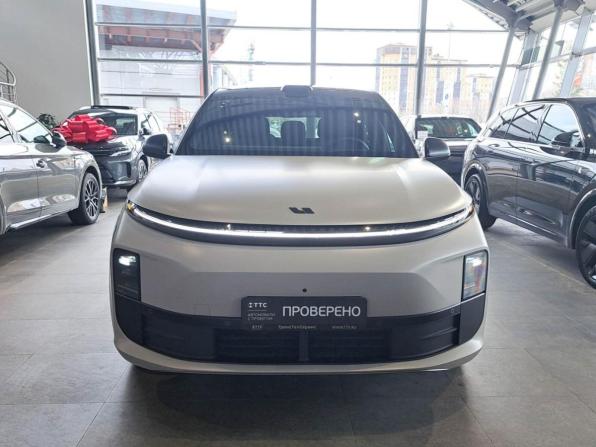 Li Auto (Lixiang) L6 с пробегом 2024 года, цена 6 450 000 рублей, 20393 км, внедорожник, Автокод Объявления