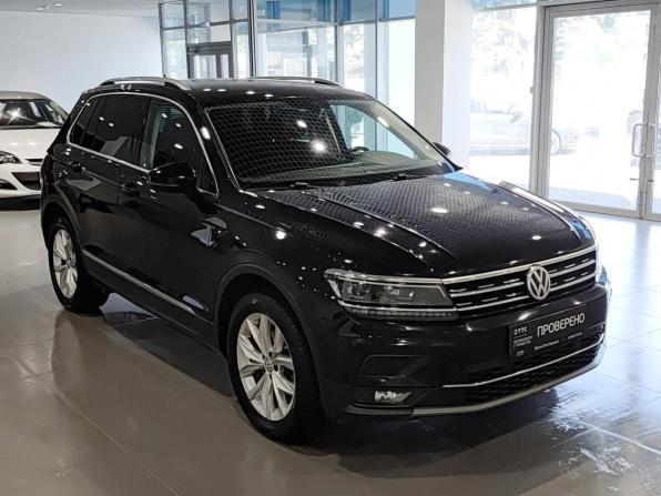 Volkswagen Tiguan II с пробегом 2018 года, цена 2 725 000 рублей, 140477 км, внедорожник, Автокод Объявления