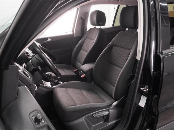 Volkswagen Tiguan I Рестайлинг с пробегом 2012 года, цена 1 429 000 рублей, 119307 км, внедорожник, Автокод Объявления